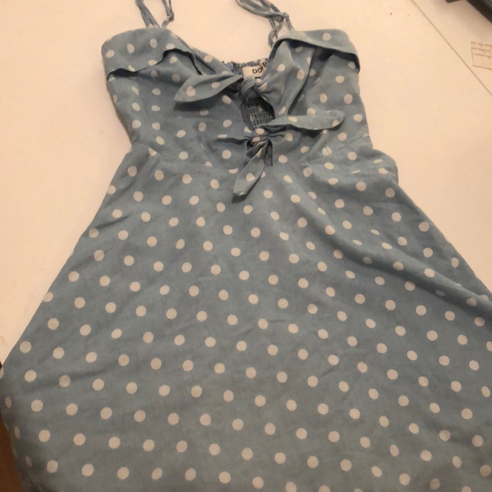 sundress -w/ cutout in front & adjustable straps